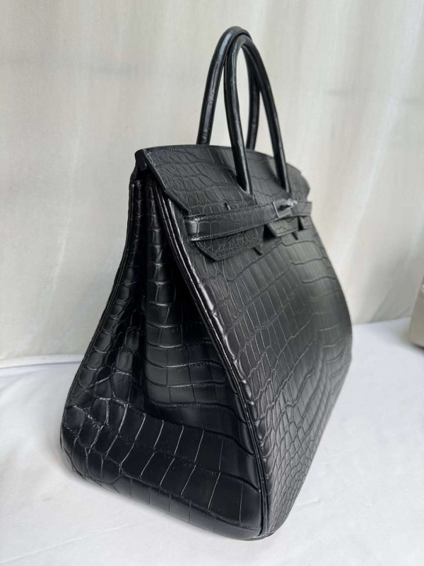 Hermes(完成の前にお客様と連絡して完璧を確認します)