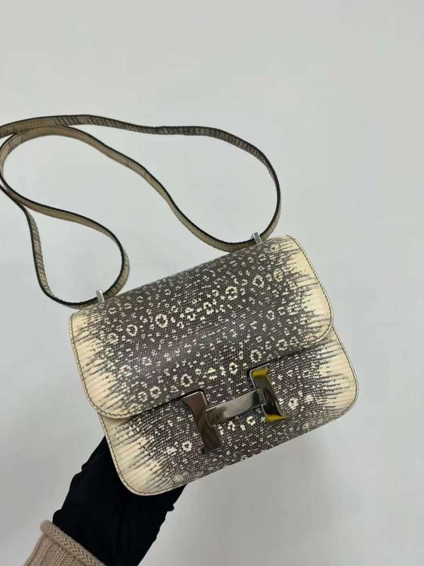 Hermes(完成の前にお客様と連絡して完璧を確認します)