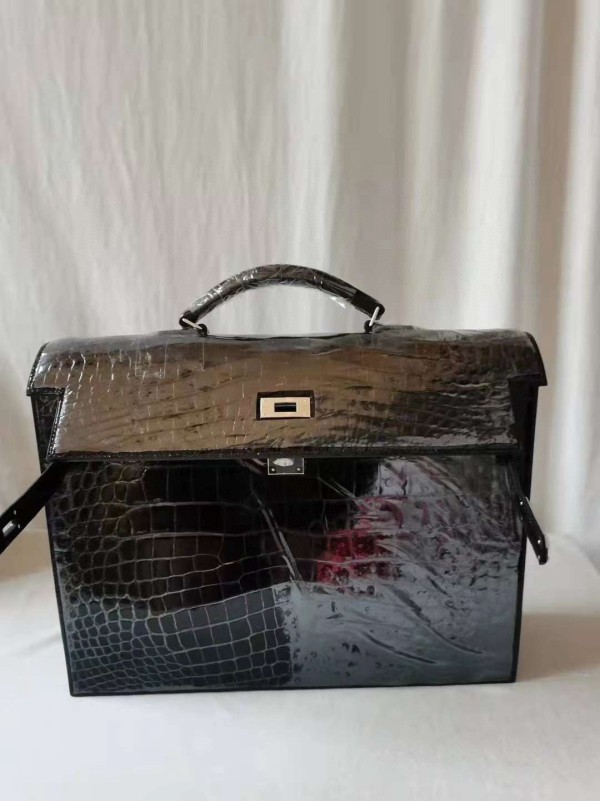 Hermes(完成の前にお客様と連絡して完璧を確認します)