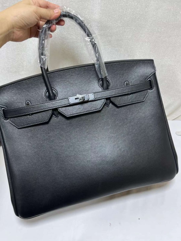 Hermes(完成の前にお客様と連絡して完璧を確認します)