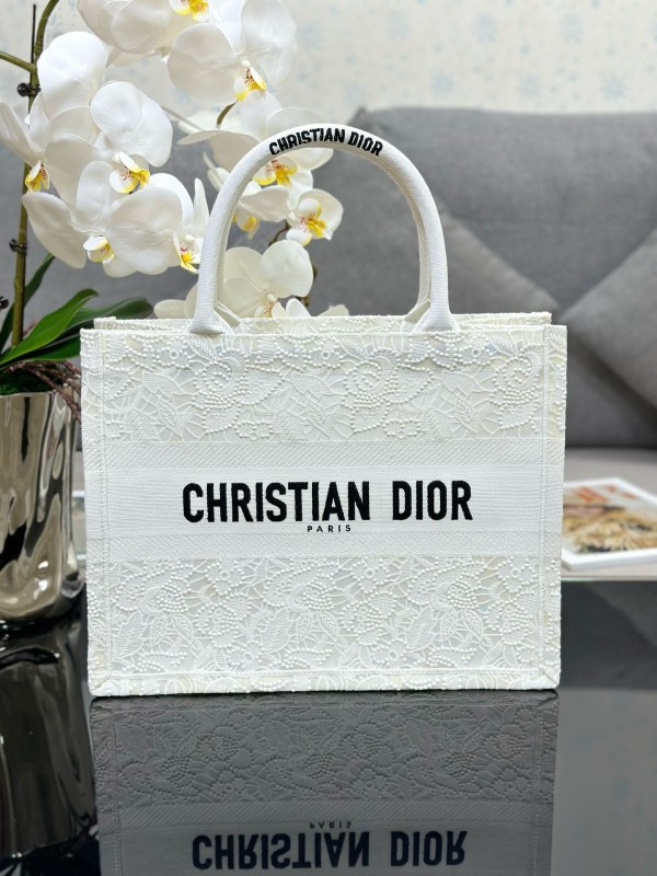 Dior(Book tote)
