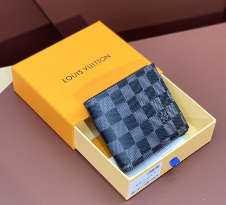 Louis Vuitton (Amerigo)