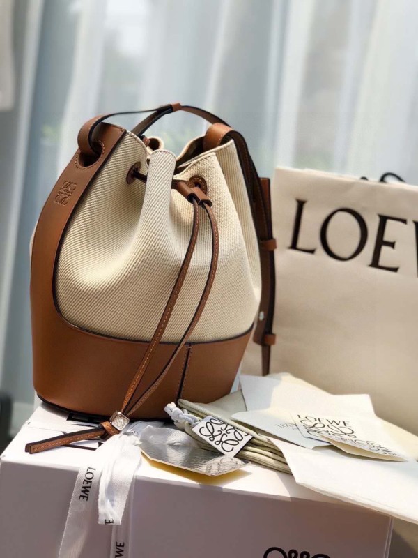 Loewe(Ballon)