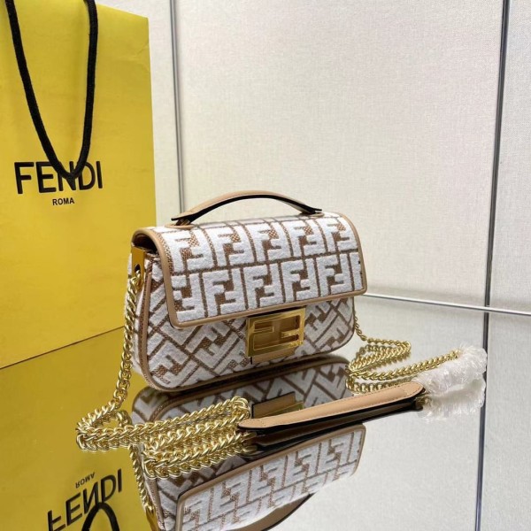 Fendi(Baguette)