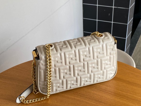 Fendi(Baguette)