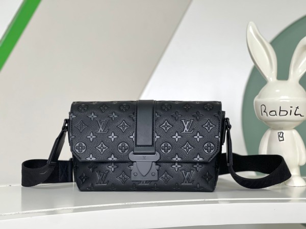 Louis Vuitton(S-Cape)