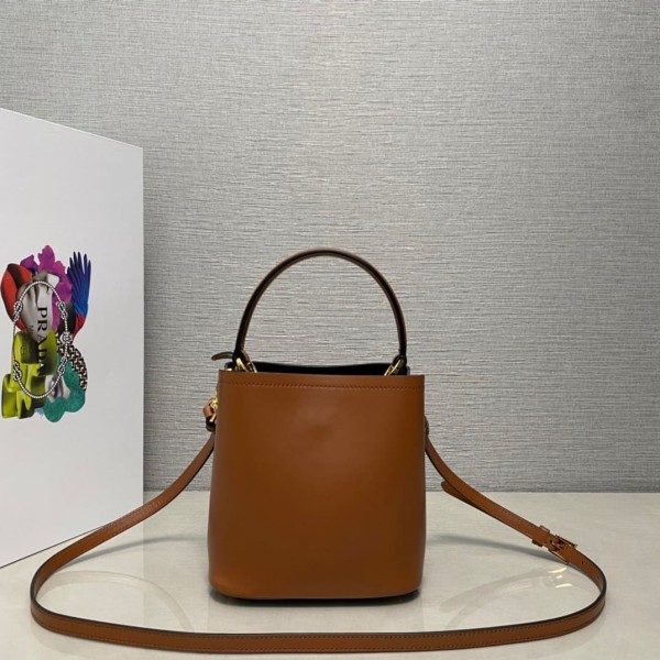 Prada(Panier)