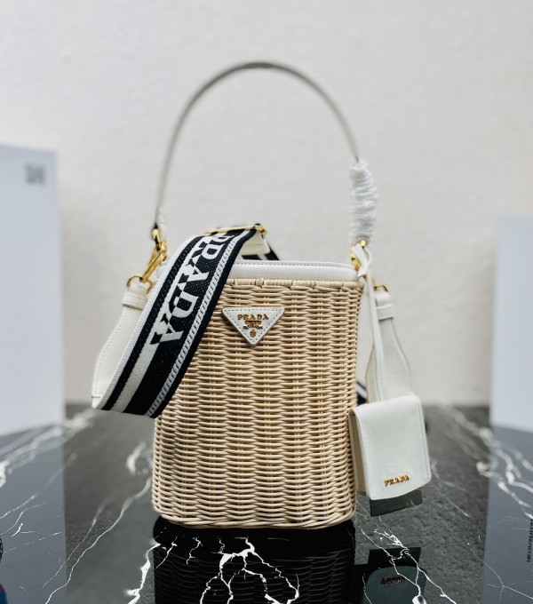 Prada(1BE062)