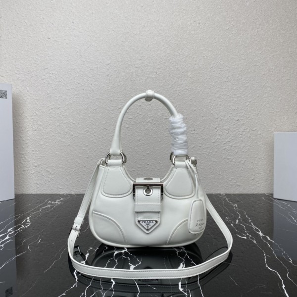 Prada(Moon Bag)