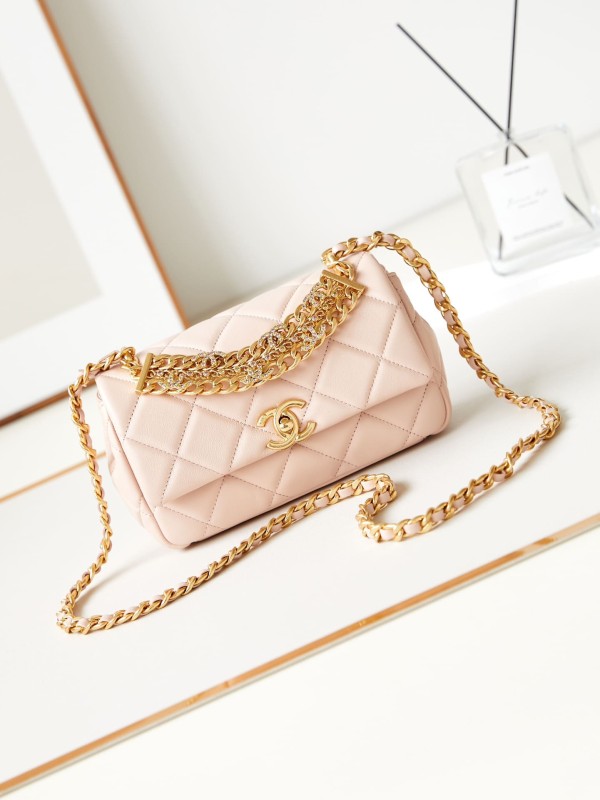 Chanel(24C)