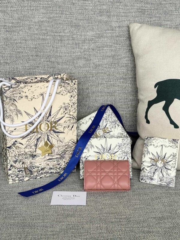 Dior(Caro)
