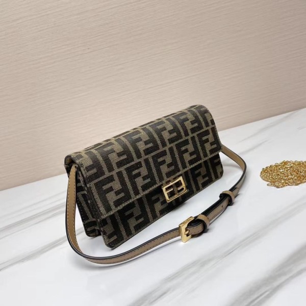 Fendi(Baguette)
