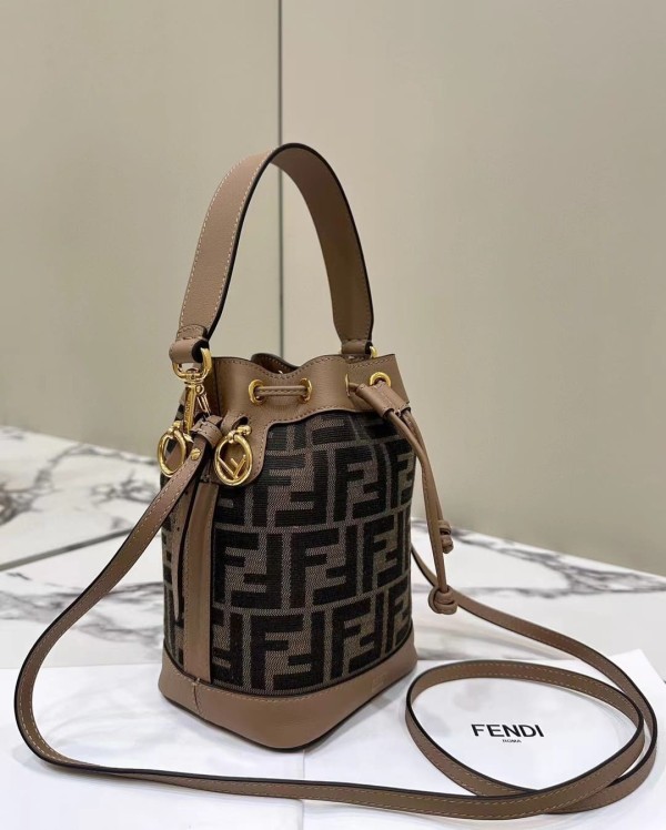 Fendi(Mon Tresor)