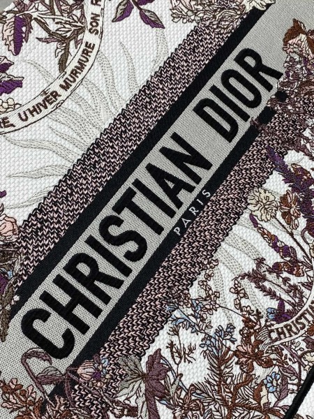Dior(Book)