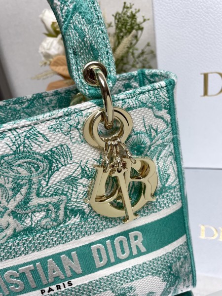 Dior(lady)