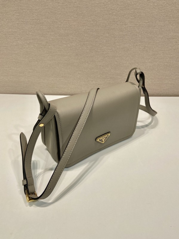 Prada(1BD372)