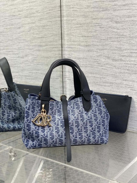 Dior(Toujours)