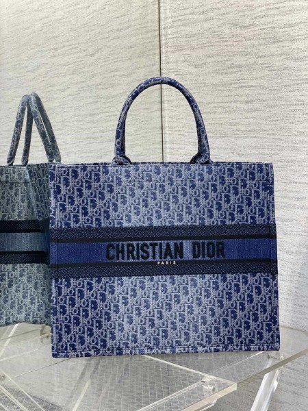 Dior(Book Tote)
