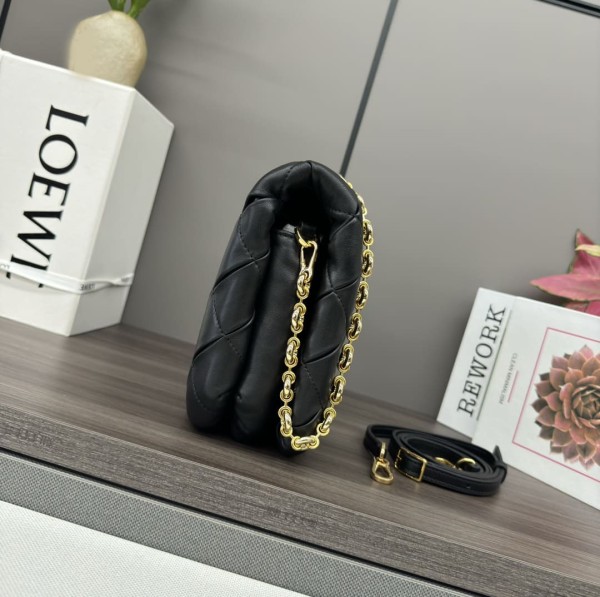Loewe(Puffer Goya)