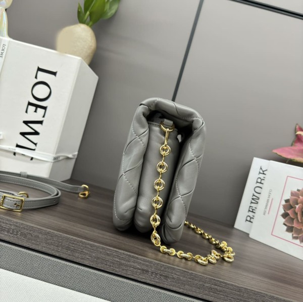 Loewe(Puffer Goya)