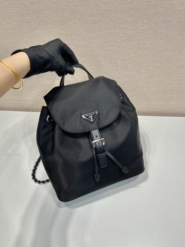 Prada(1BZ831)