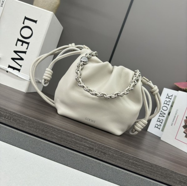 Loewe(Flamenco Purse)