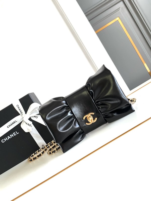 Chanel(24B)