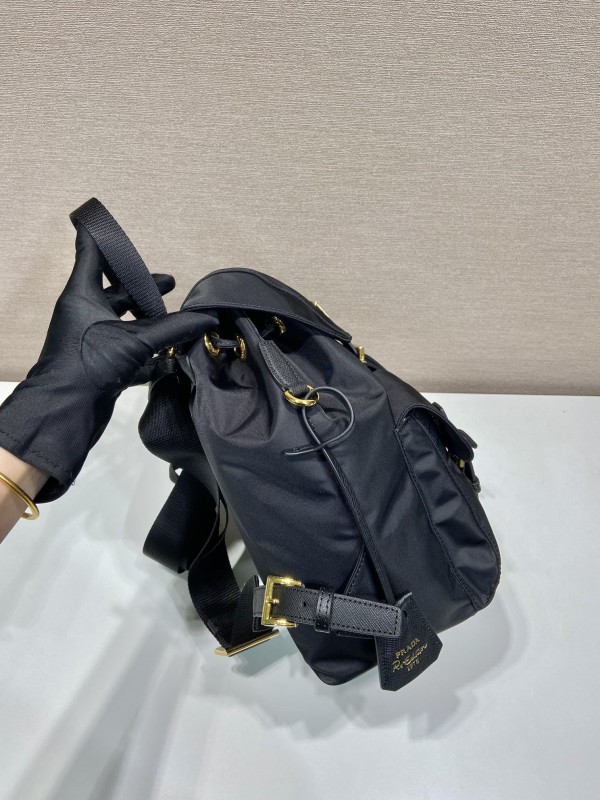 Prada(1BZ677)