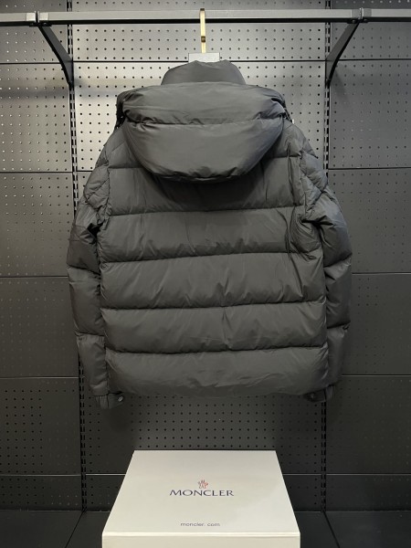 Moncler