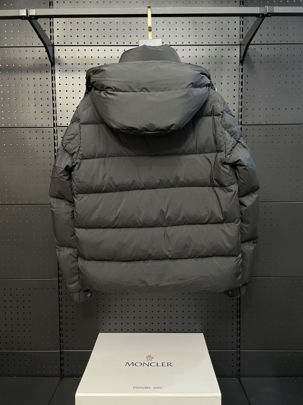 Moncler