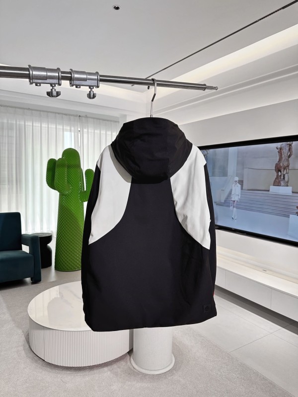 Moncler