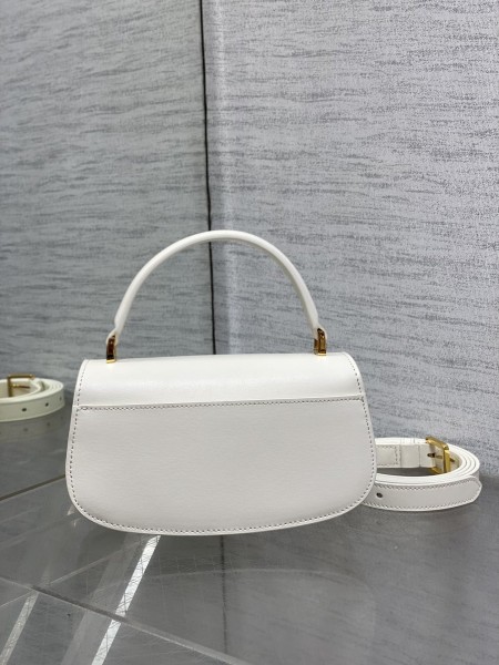 Dior(30 Montaigne Avenue)
