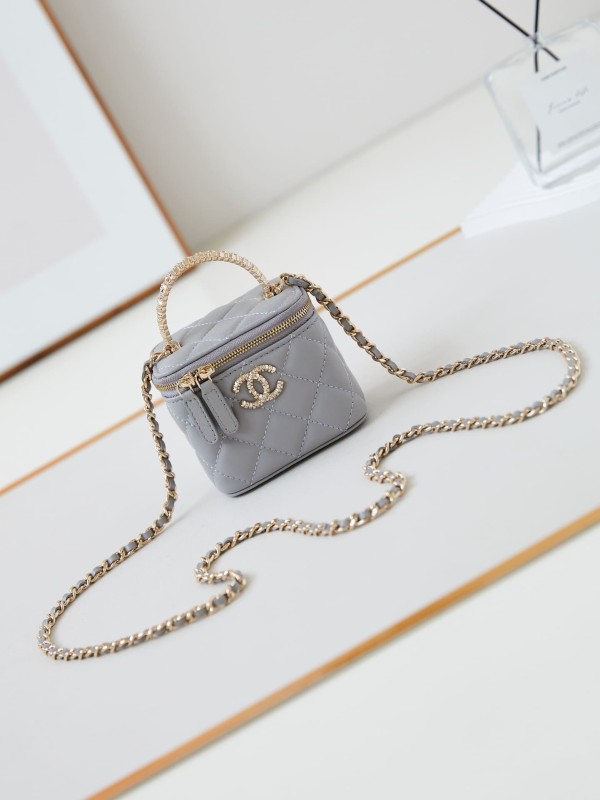 Chanel(24B)