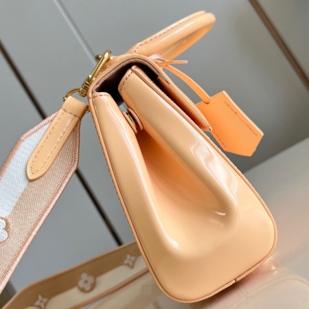 Louis Vuitton(Cluny BB)
