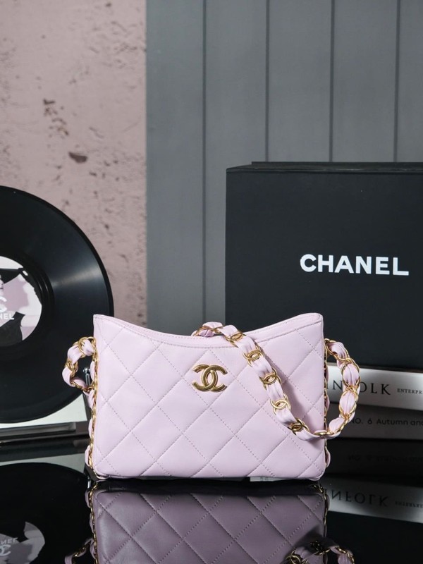 Chanel(24k hobo)